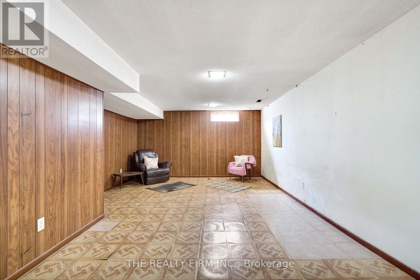 56 Barrett Crescent, London South, Ontario  N6E 1T5 - Photo 24 - X12969036