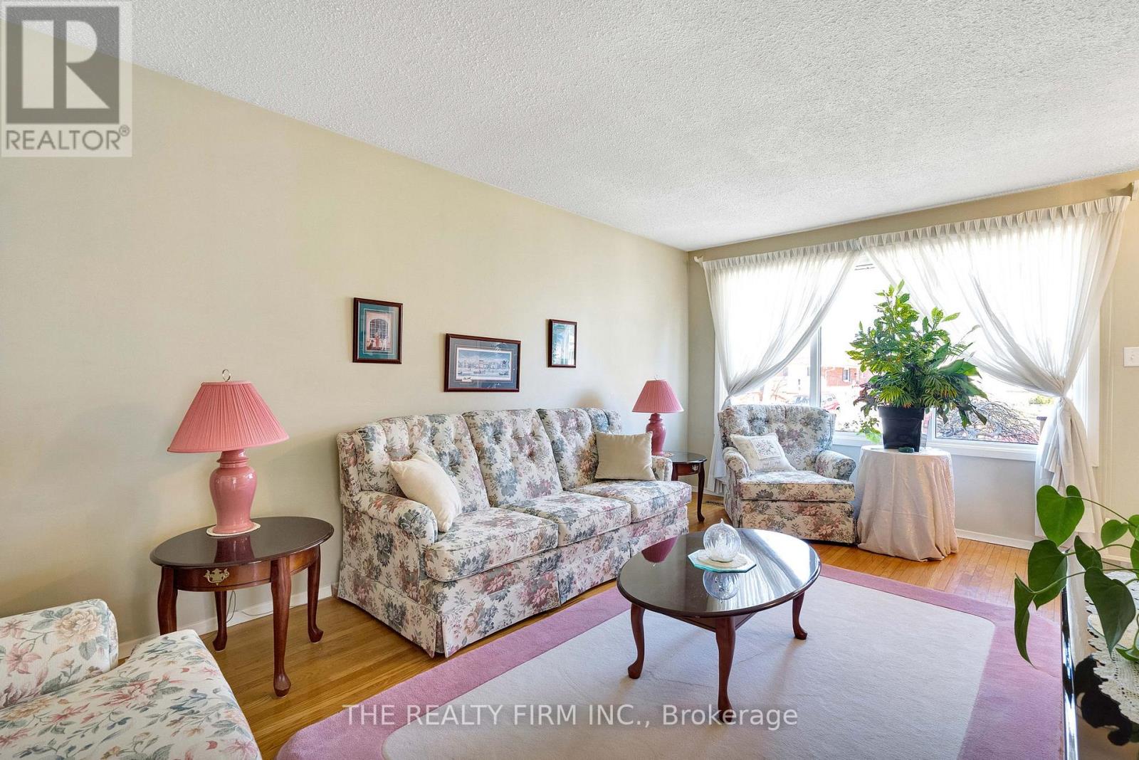 56 Barrett Crescent, London South, Ontario  N6E 1T5 - Photo 6 - X12969036