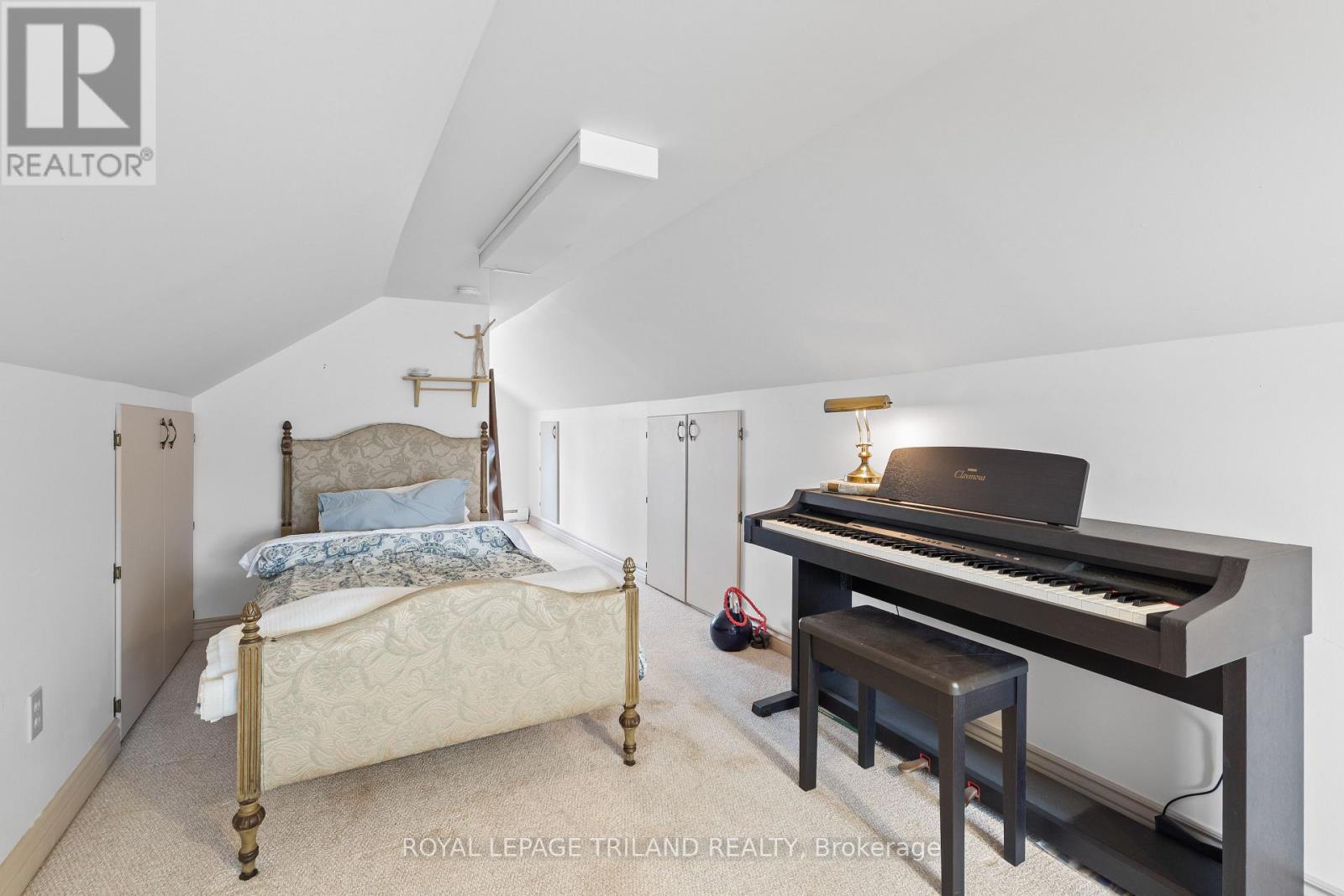 978 Hackett Street, London East, Ontario  N5Z 1M2 - Photo 35 - X12969040