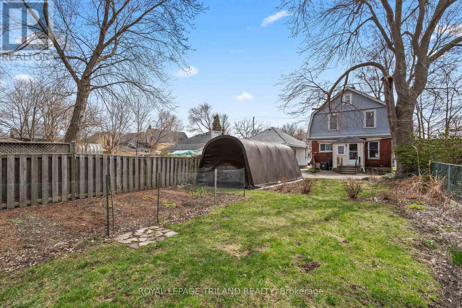 978 Hackett Street, London East, Ontario  N5Z 1M2 - Photo 44 - X12969040