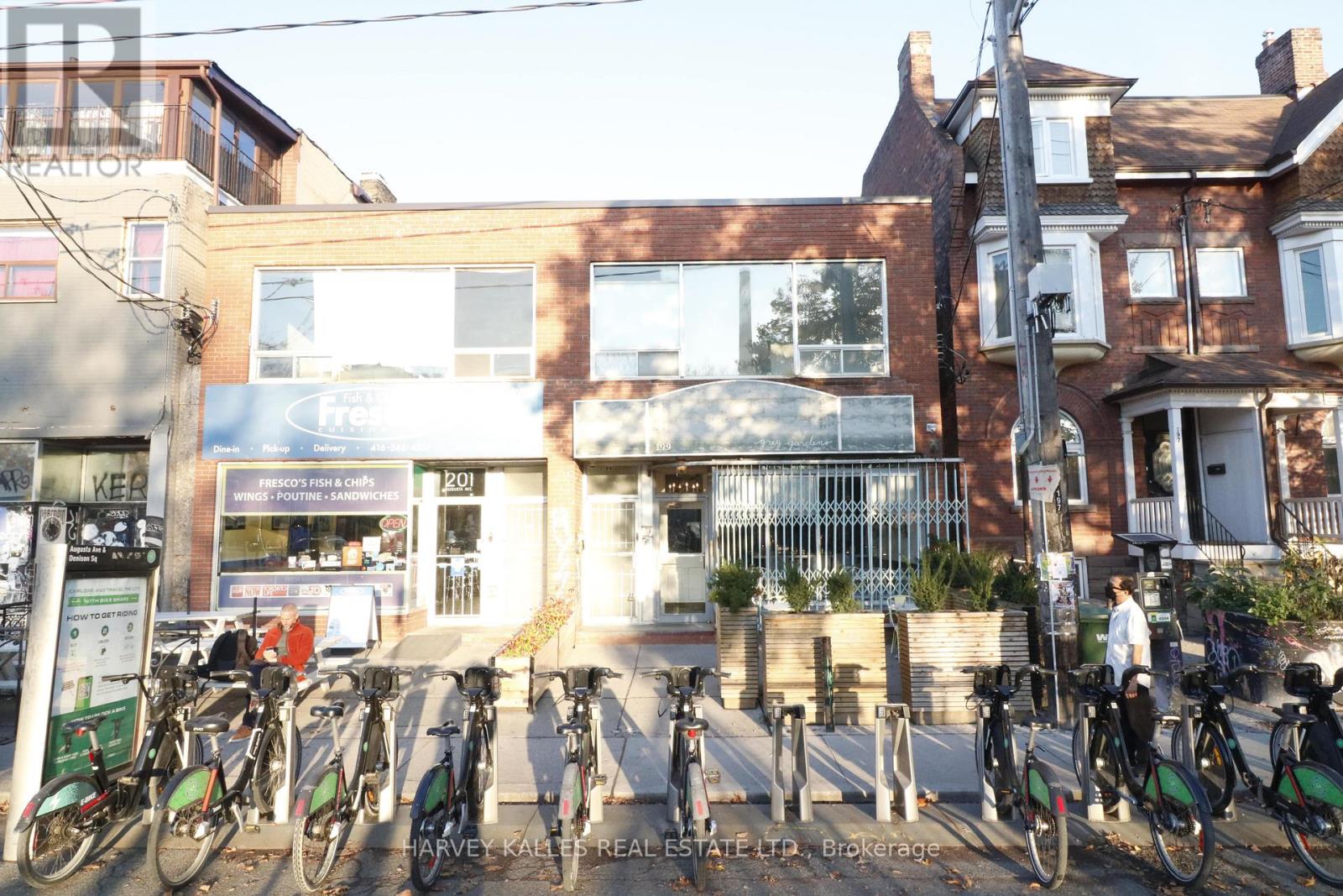 C - 199 AUGUSTA AVENUE, Toronto, Ontario