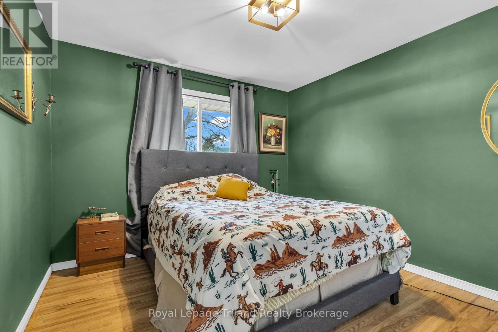 107 Elmwood Crescent, Woodstock, Ontario N4S 2K4 - Photo 13 - X12969026