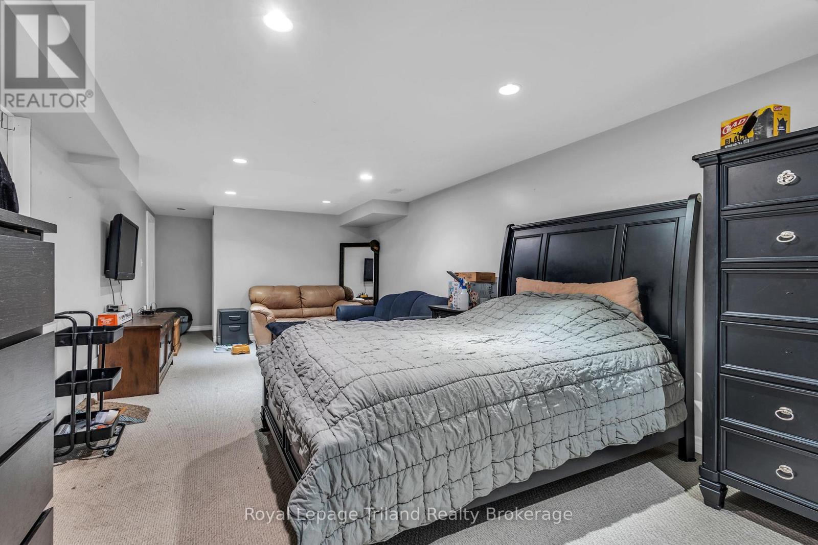 107 Elmwood Crescent, Woodstock, Ontario N4S 2K4 - Photo 22 - X12969026