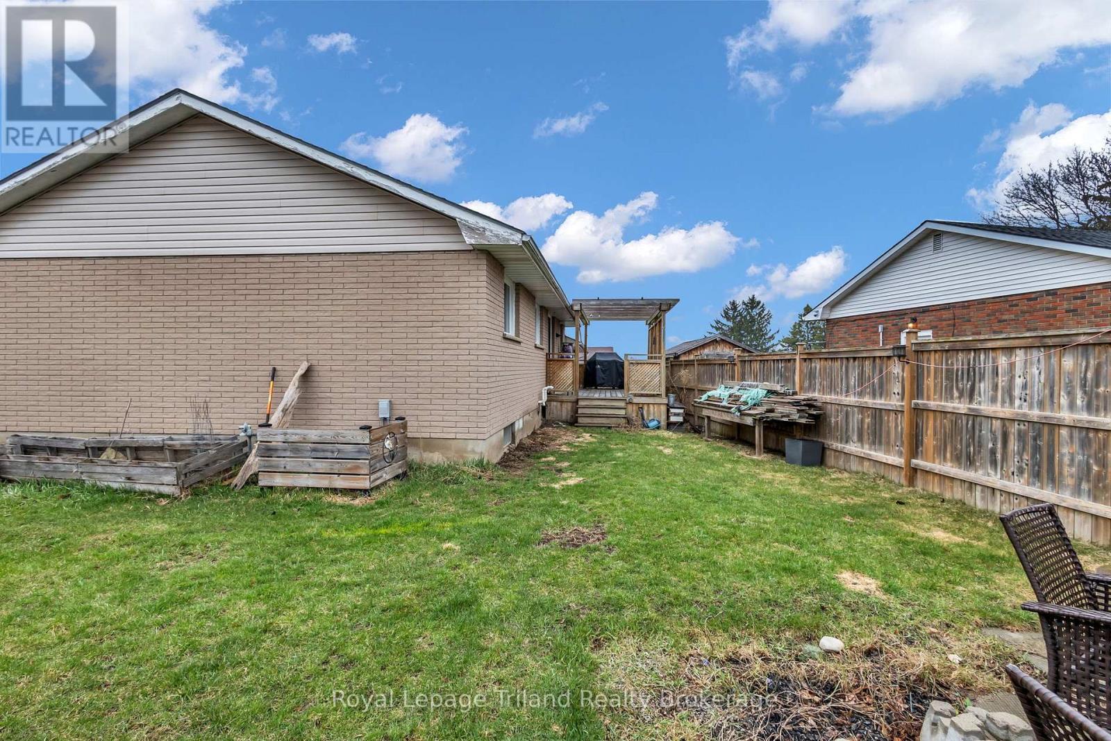 107 Elmwood Crescent, Woodstock, Ontario N4S 2K4 - Photo 27 - X12969026