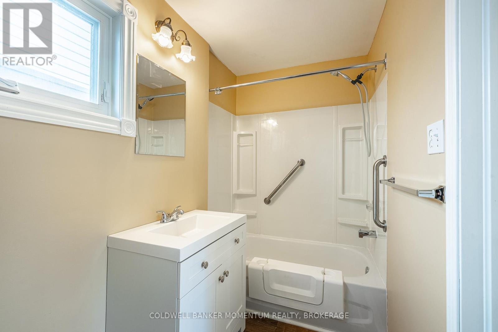 60 Patricia Street, Thorold, Ontario  L2V 3W1 - Photo 18 - X12571816