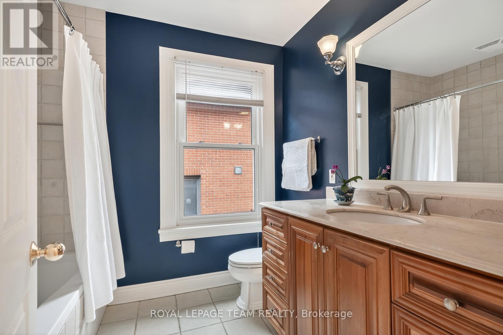 284 Crichton Street, Ottawa, Ontario  K1M 1W4 - Photo 23 - X12968934