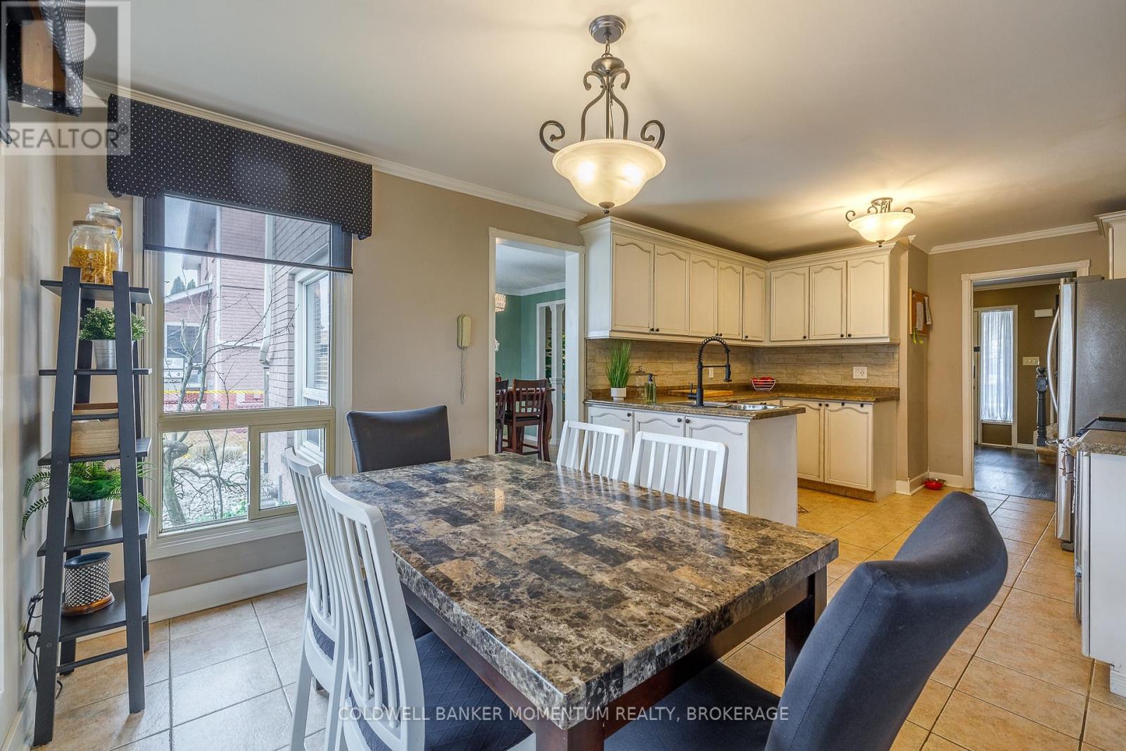 27 Northwood Drive, Welland, Ontario  L3C 6R5 - Photo 14 - X12885722