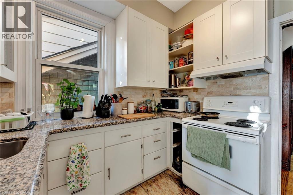 70 Belview Avenue, Hamilton, Ontario  L8L 7K8 - Photo 17 - 40817424