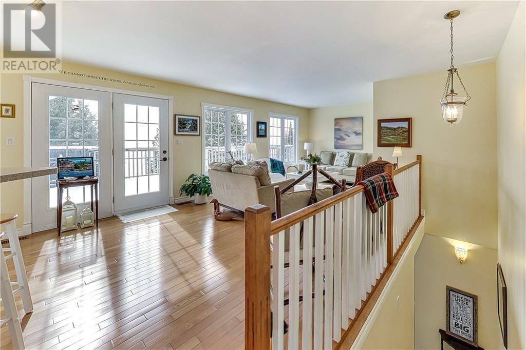 619 Lake Huron Drive, Manitoulin Island, Ontario  P0P 2B0 - Photo 11 - 2127018