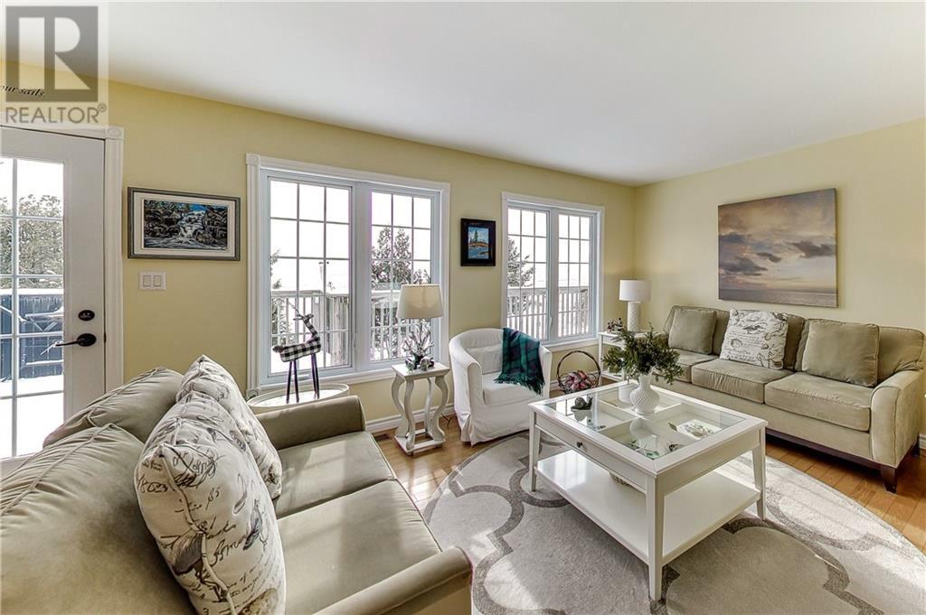 619 Lake Huron Drive, Manitoulin Island, Ontario  P0P 2B0 - Photo 4 - 2127018