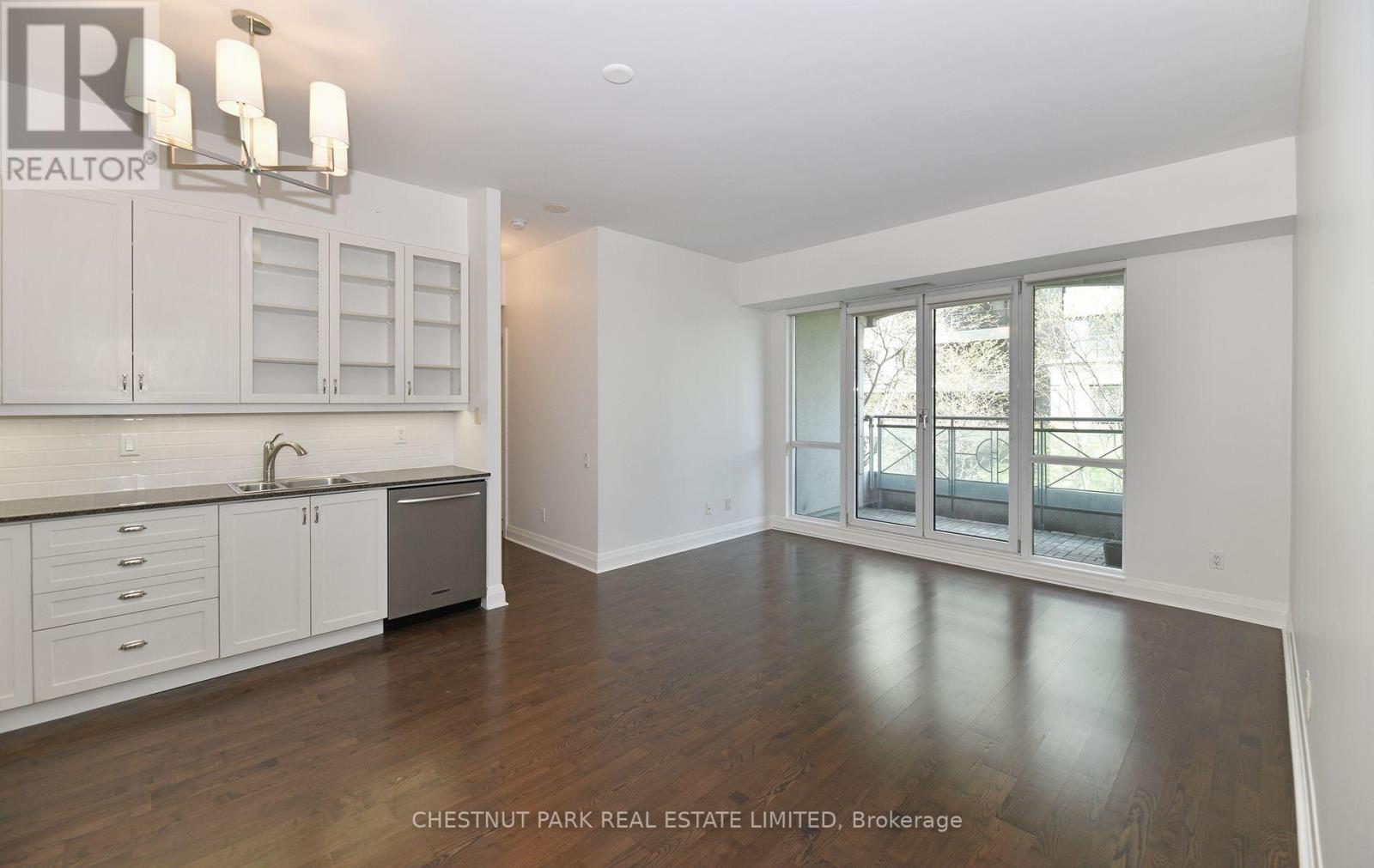 404 - 25 Scrivener Square, Toronto, Ontario  M4W 3Y6 - Photo 6 - C12969062