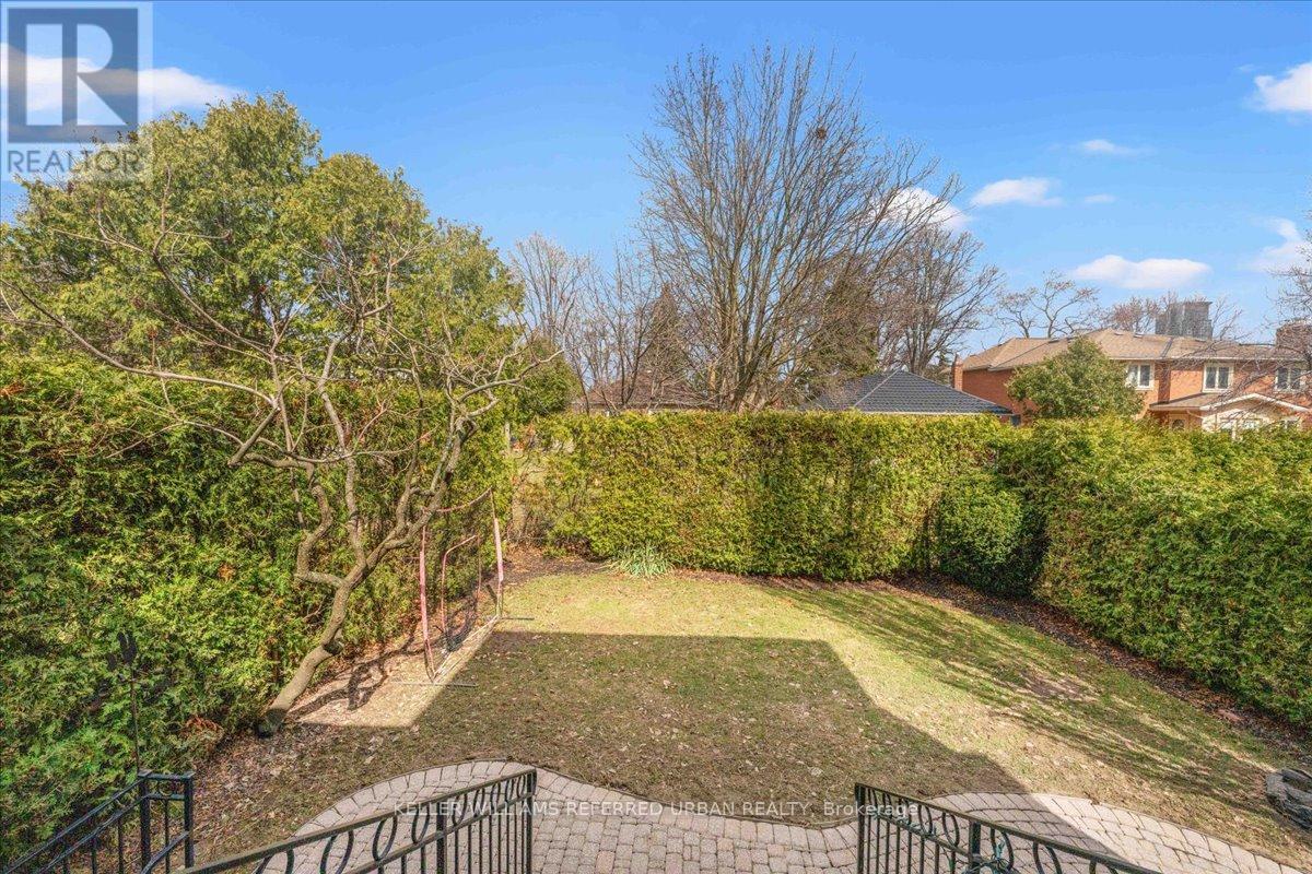 128 Burndale Avenue, Toronto, Ontario  M2N 1S9 - Photo 18 - C12969070