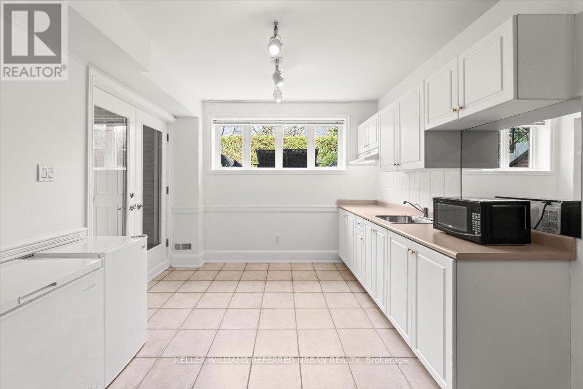 128 Burndale Avenue, Toronto, Ontario  M2N 1S9 - Photo 43 - C12969070