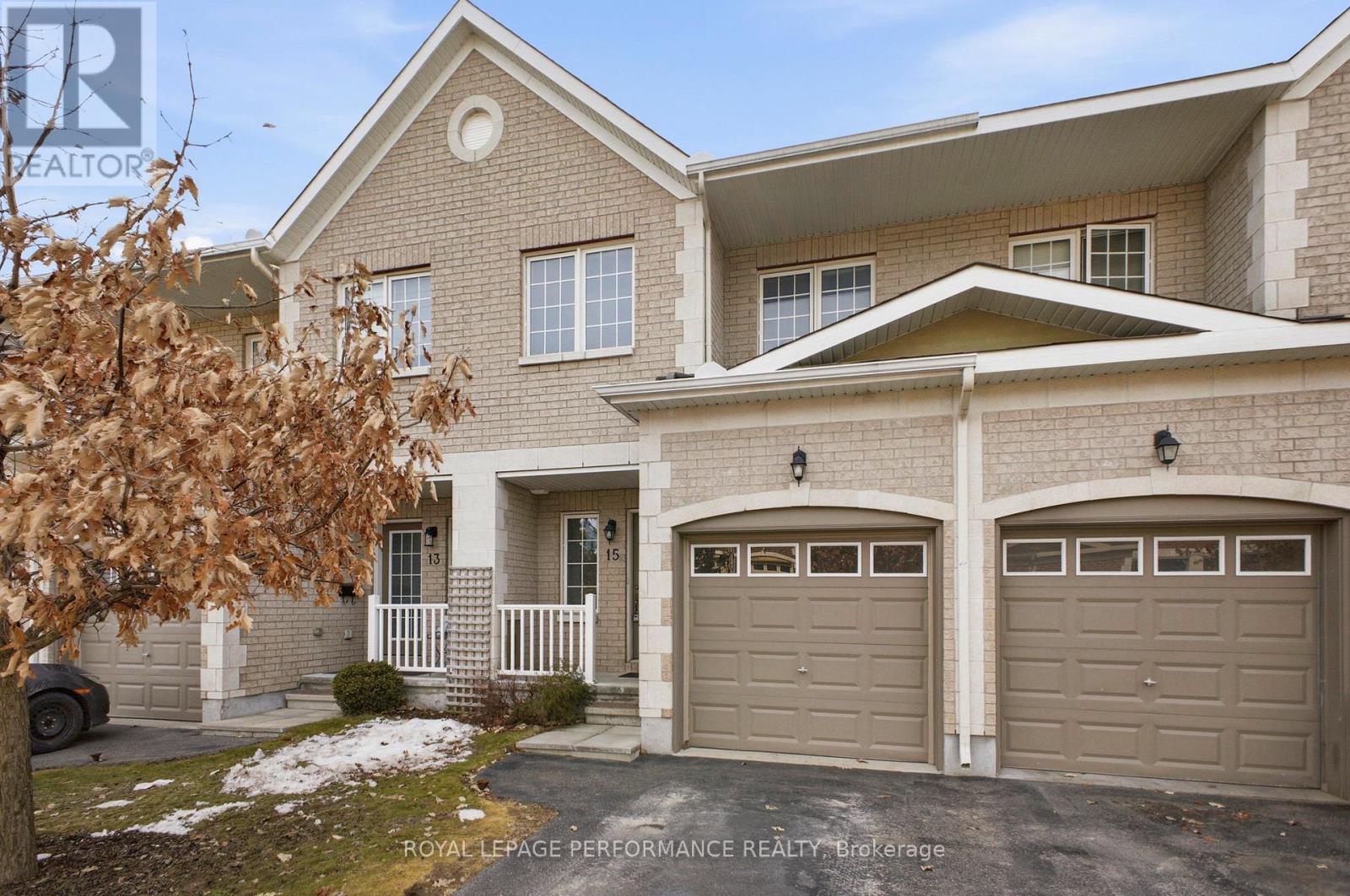 15 DUNDALK PRIVATE, Ottawa, Ontario