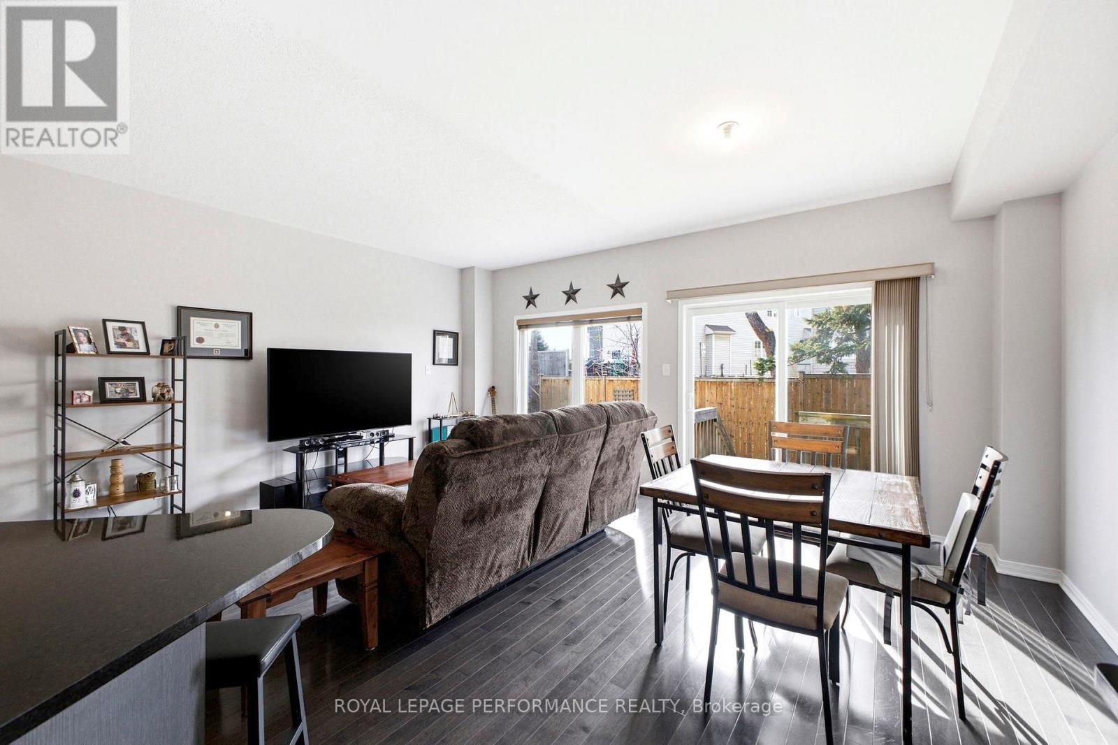 15 Dundalk Private, Ottawa, Ontario  K2J 0J5 - Photo 17 - X12969020