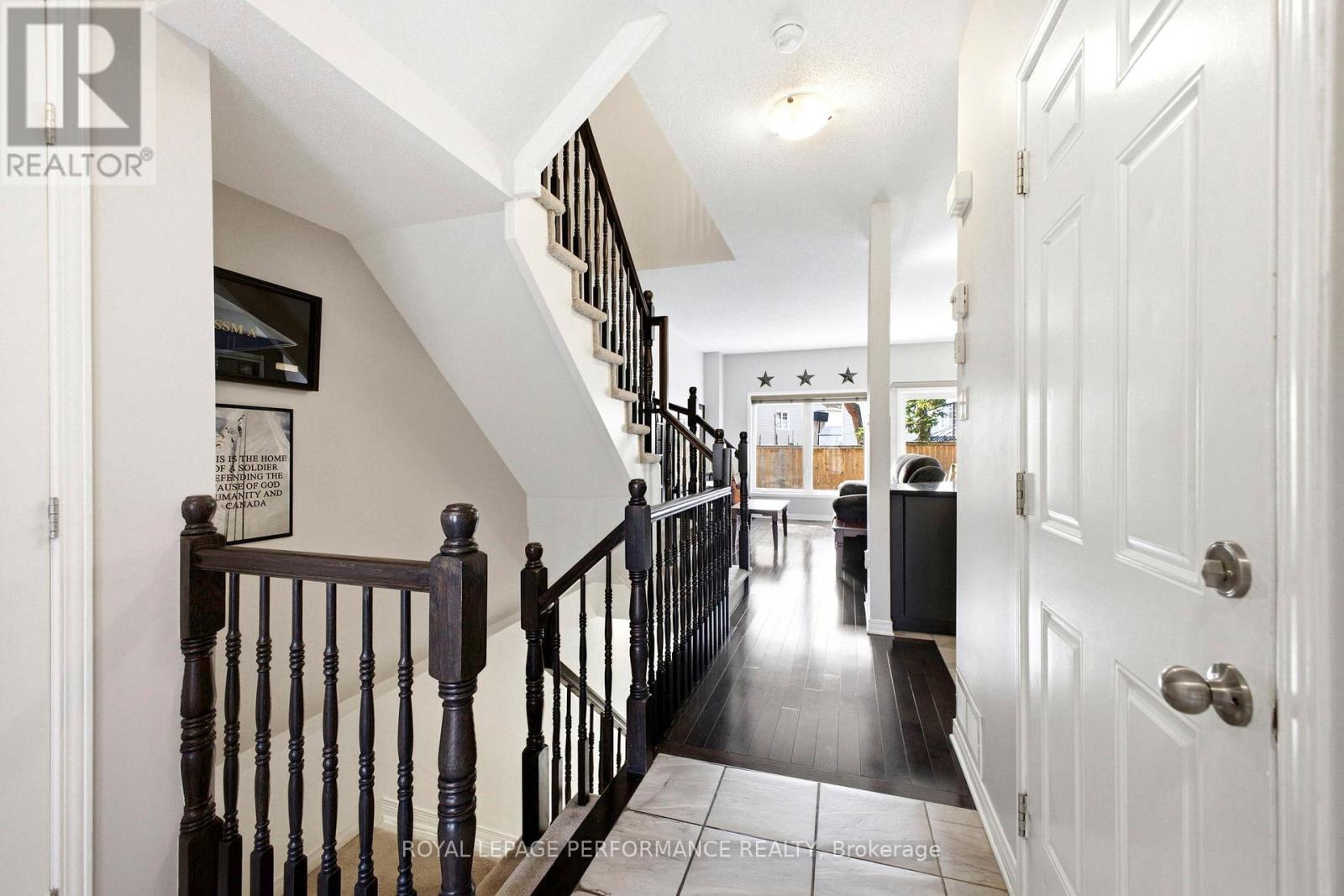 15 Dundalk Private, Ottawa, Ontario  K2J 0J5 - Photo 5 - X12969020