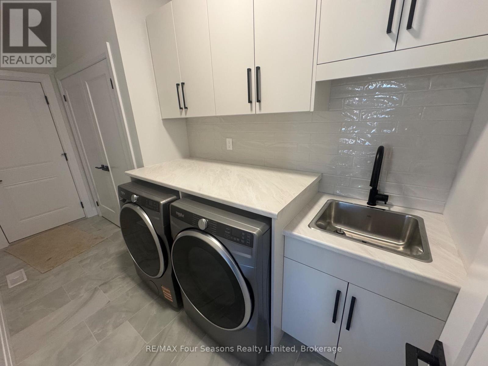 3 Boynton Court, Blue Mountains, Ontario  N0H 2P0 - Photo 17 - X12968090