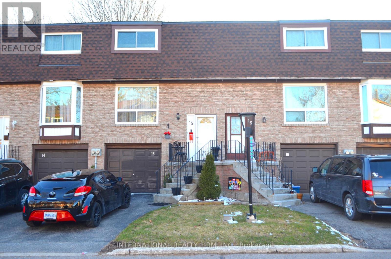 15 - 222 Pearson Street, Oshawa, Ontario  L1G 7C6 - Photo 2 - E12969064