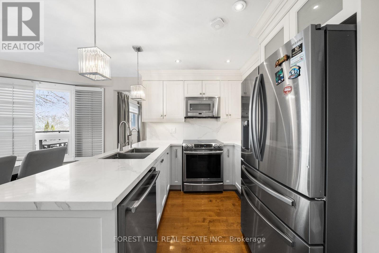 14 Valley Crescent, Aurora, Ontario  L4G 4S4 - Photo 14 - N12969034