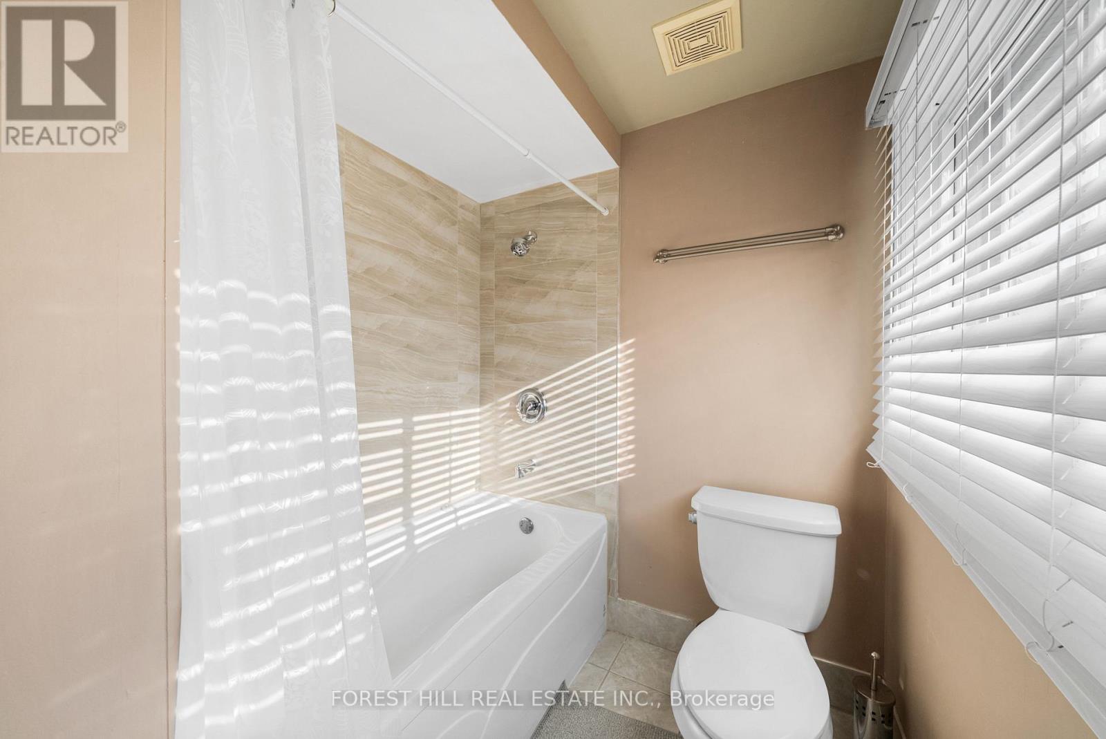 14 Valley Crescent, Aurora, Ontario  L4G 4S4 - Photo 35 - N12969034