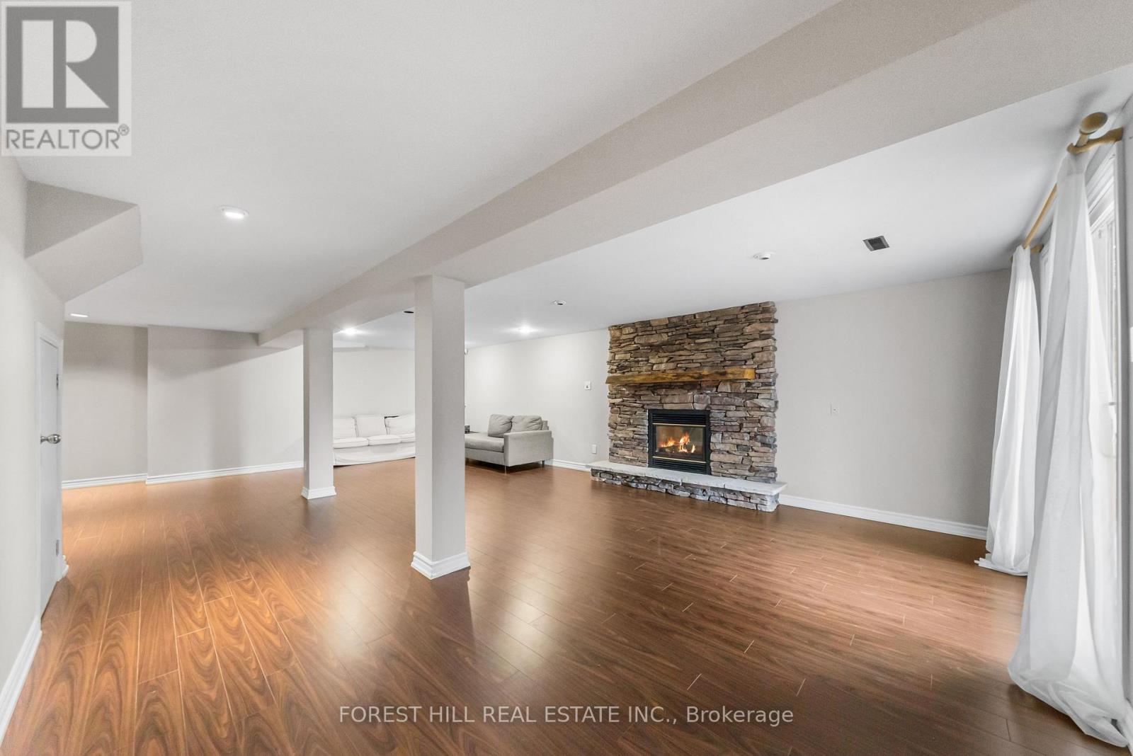 14 Valley Crescent, Aurora, Ontario  L4G 4S4 - Photo 39 - N12969034