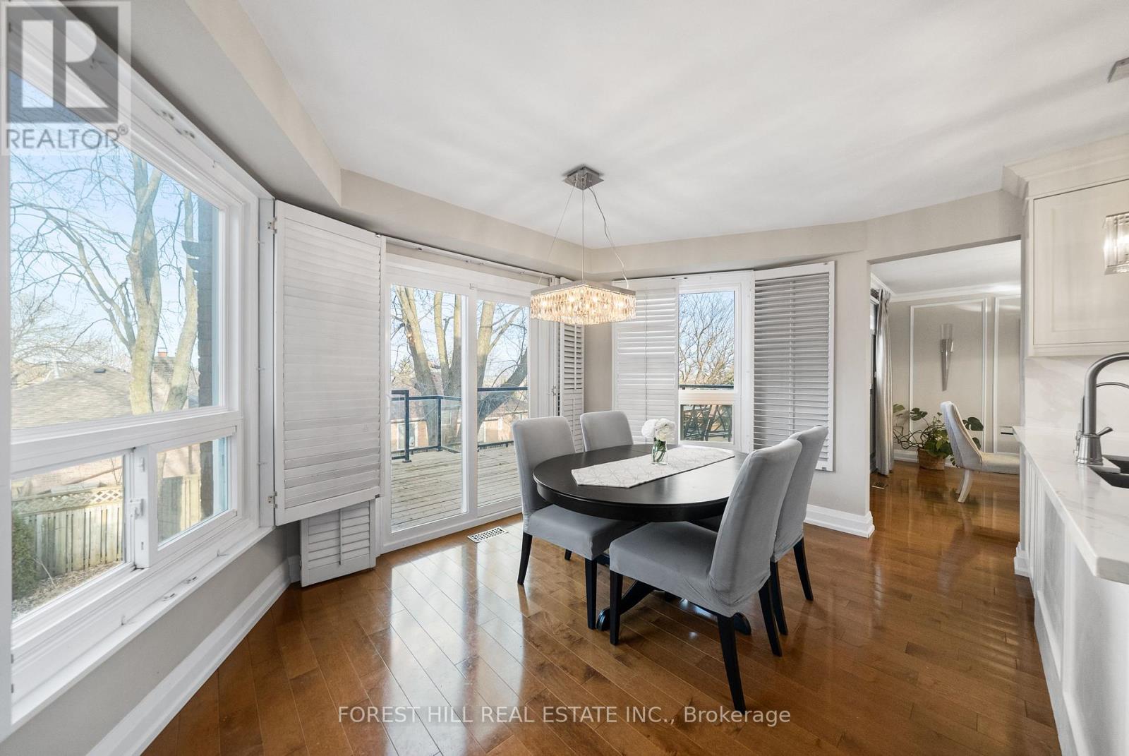 14 Valley Crescent, Aurora, Ontario  L4G 4S4 - Photo 6 - N12969034