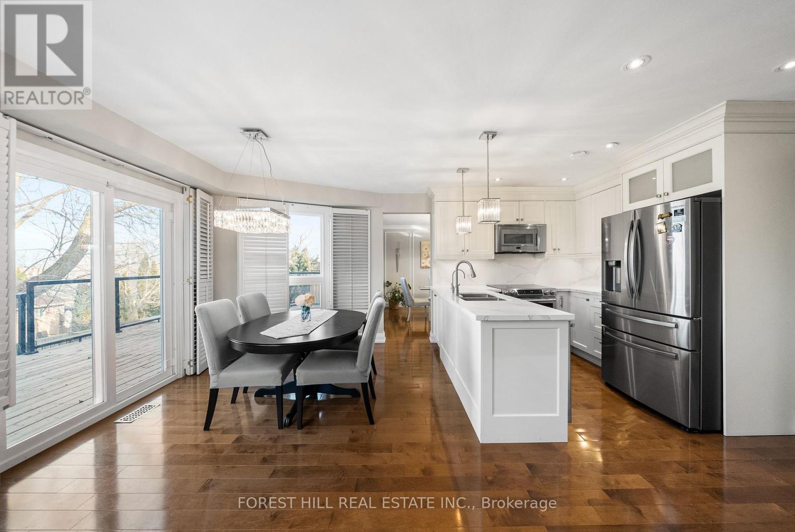 14 Valley Crescent, Aurora, Ontario  L4G 4S4 - Photo 8 - N12969034