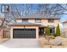 14 VALLEY CRESCENT, Aurora, Ontario