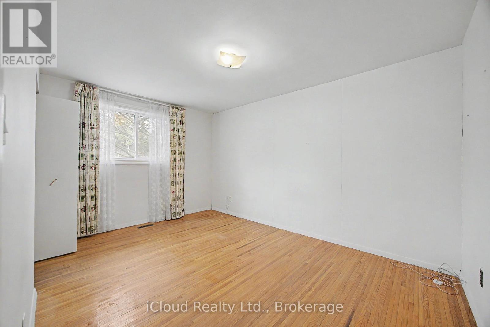 112 Eden Court, Newmarket, Ontario  L3Y 2X5 - Photo 18 - N12969052