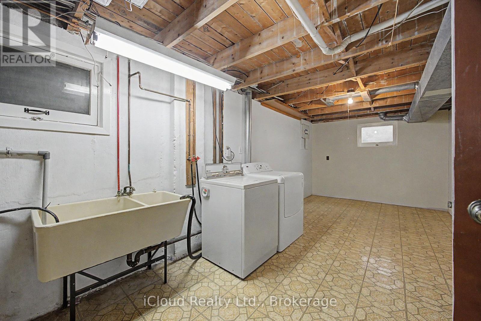 112 Eden Court, Newmarket, Ontario  L3Y 2X5 - Photo 33 - N12969052