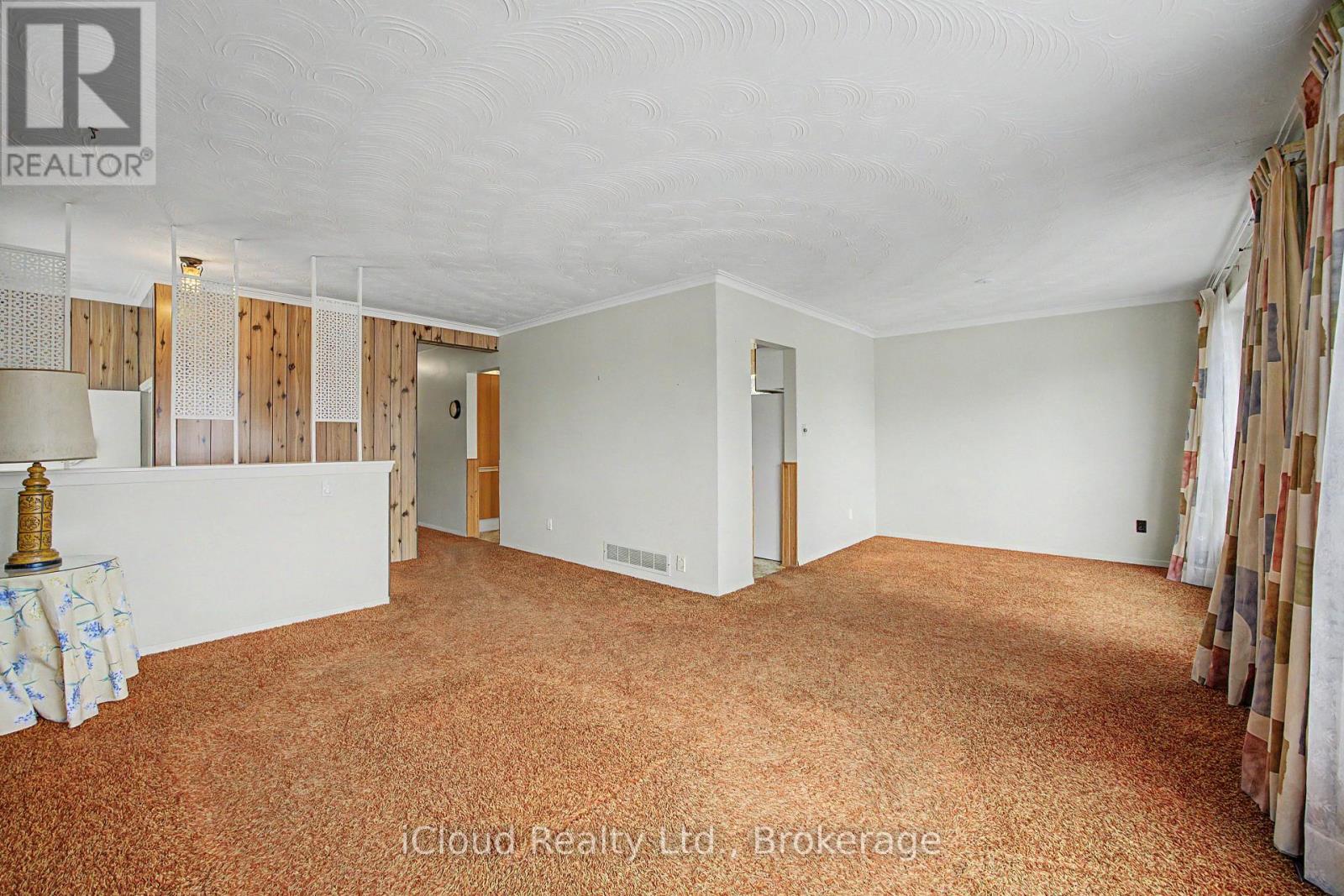 112 Eden Court, Newmarket, Ontario  L3Y 2X5 - Photo 8 - N12969052