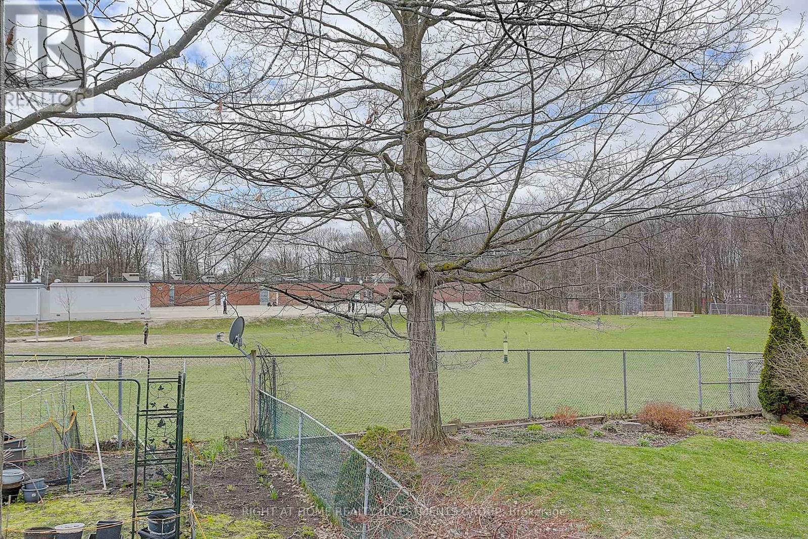 143 Springdale Drive, Barrie (Cundles East), Ontario L4M 4Y1 - Photo 12 - S12969060