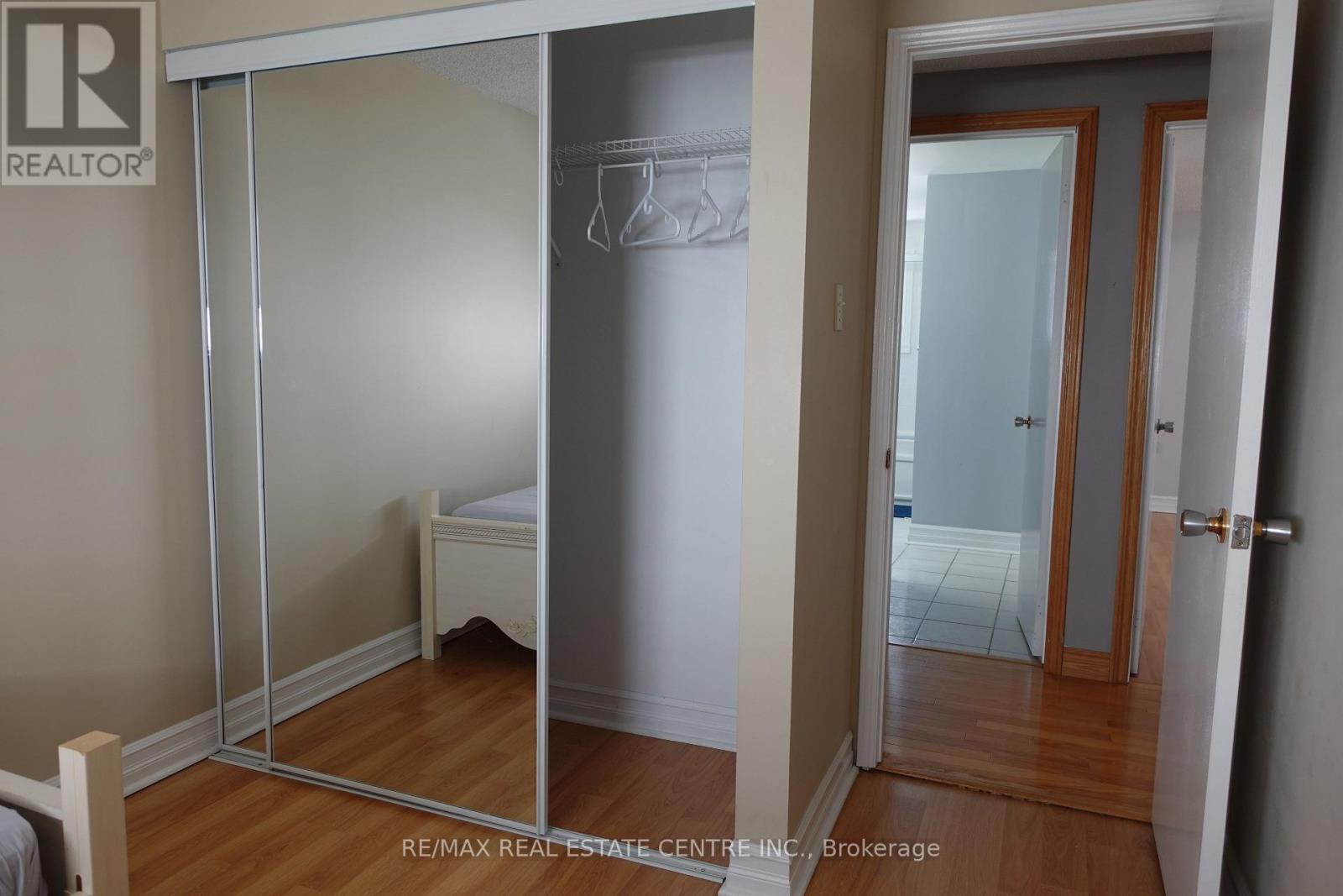 21 Maitland Drive, Barrie (Grove East), Ontario  L4M 5W1 - Photo 17 - S12969068