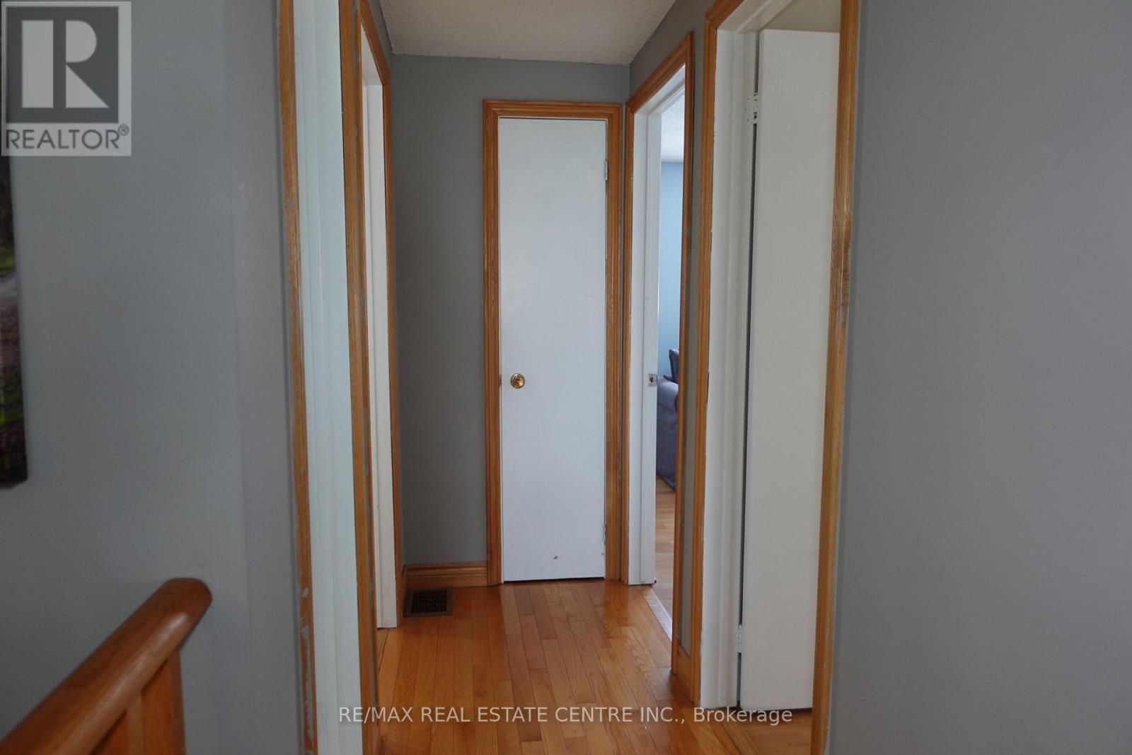 21 Maitland Drive, Barrie (Grove East), Ontario  L4M 5W1 - Photo 20 - S12969068