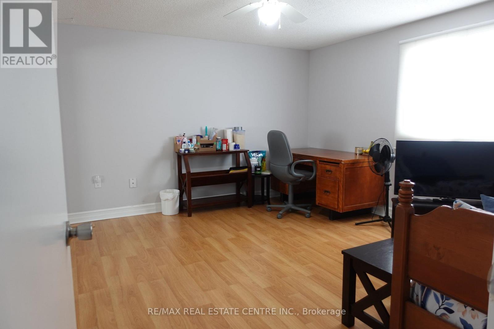 21 Maitland Drive, Barrie (Grove East), Ontario  L4M 5W1 - Photo 21 - S12969068