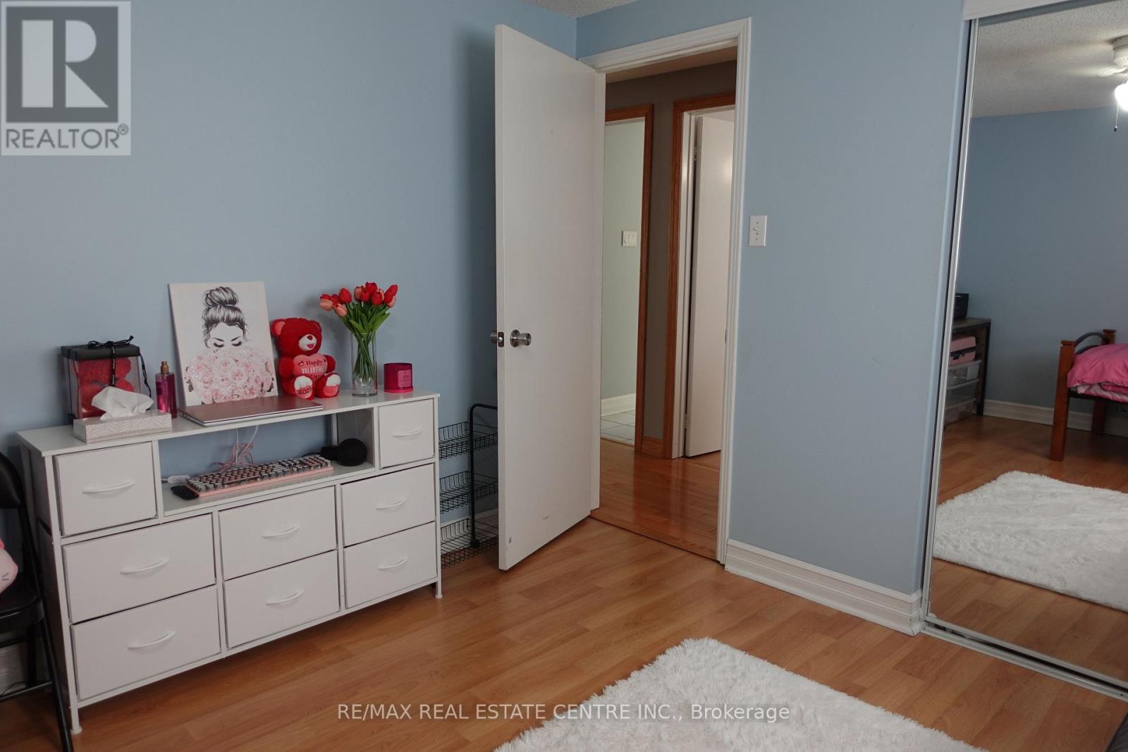 21 Maitland Drive, Barrie (Grove East), Ontario  L4M 5W1 - Photo 24 - S12969068