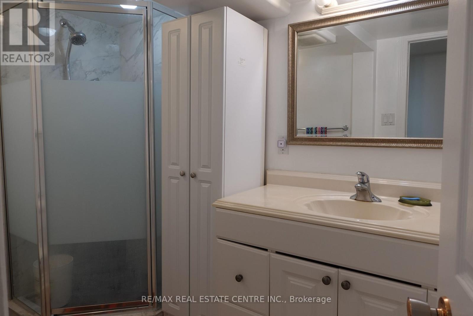 21 Maitland Drive, Barrie (Grove East), Ontario  L4M 5W1 - Photo 35 - S12969068