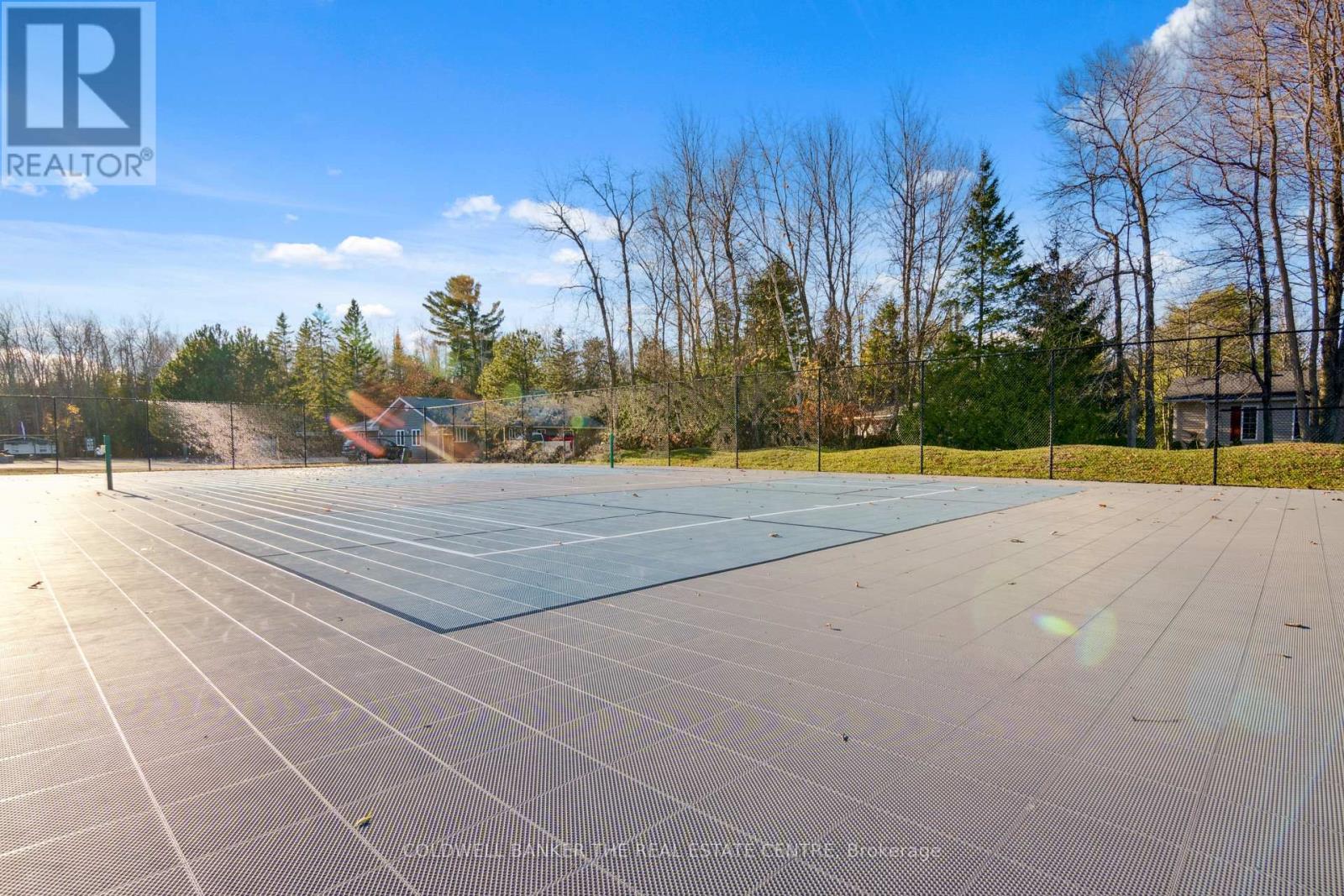 70 Topaz Street, Wasaga Beach, Ontario  L9Z 1X7 - Photo 26 - S12969078