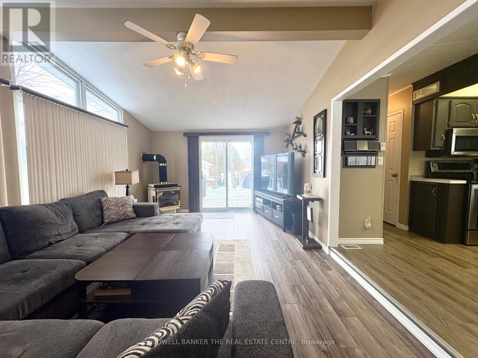 70 Topaz Street, Wasaga Beach, Ontario  L9Z 1X7 - Photo 5 - S12969078