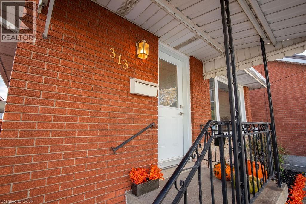 313 Barton Street W, Hamilton, Ontario  L8R 2J3 - Photo 3 - 40781416