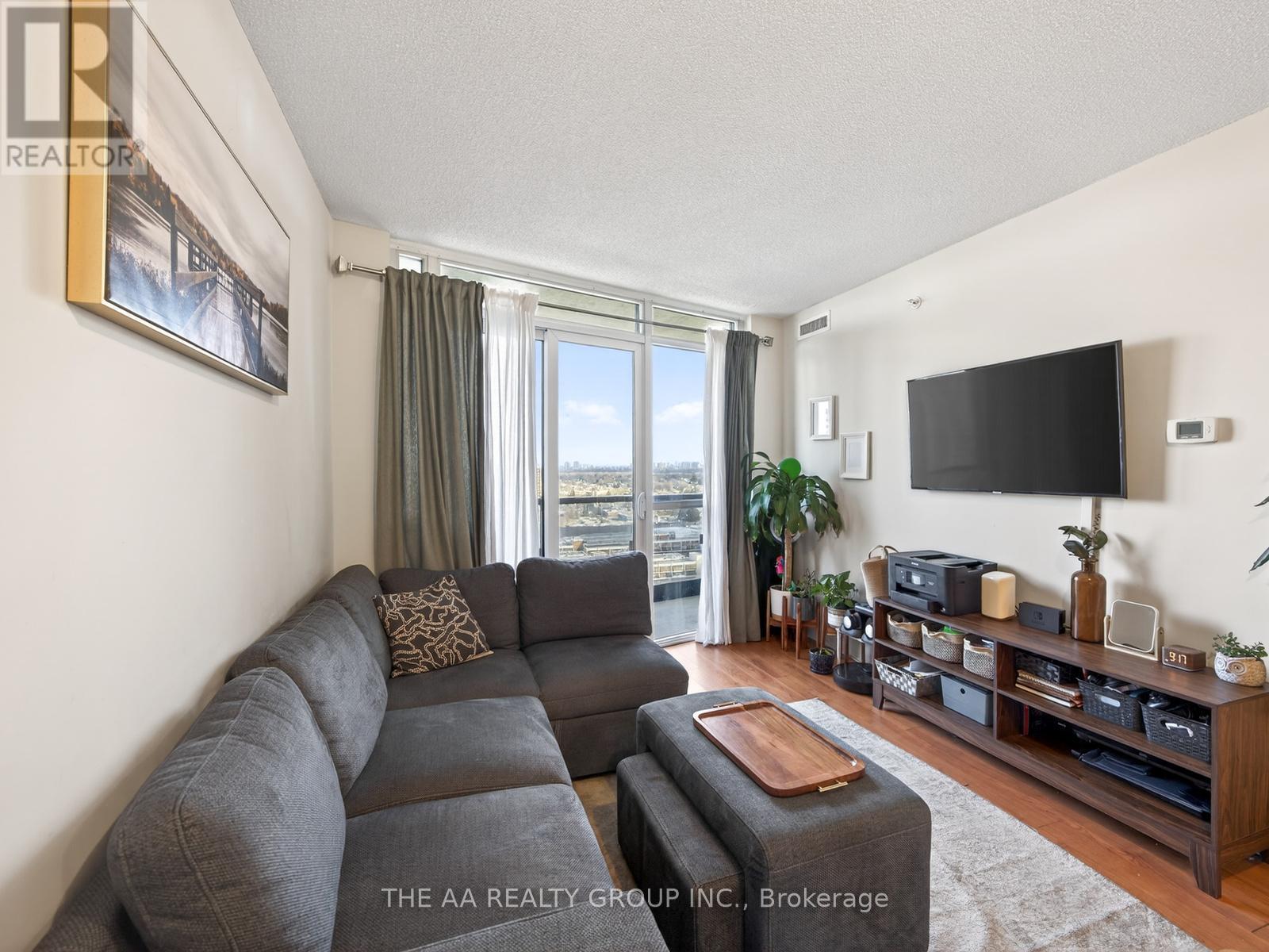 2111 - 5 Valhalla Inn Road, Toronto, Ontario  M9B 0B1 - Photo 13 - W12969018