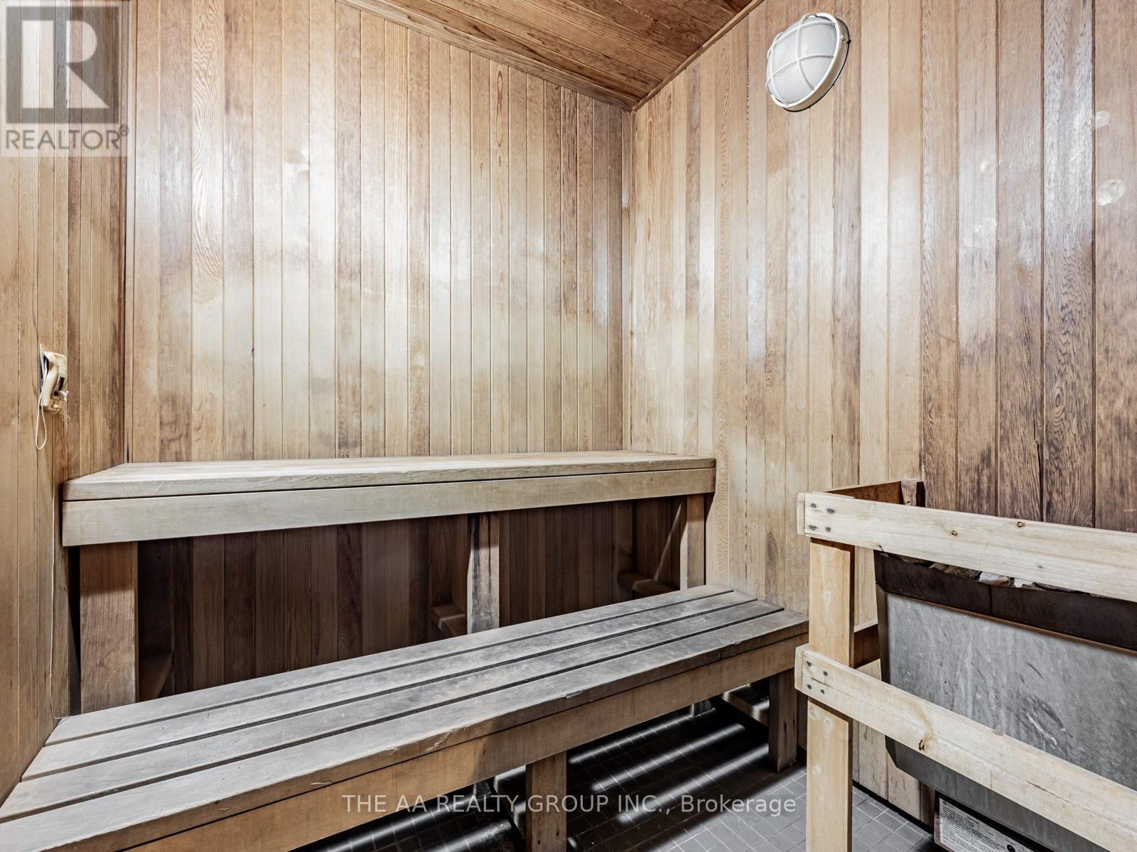 2111 - 5 Valhalla Inn Road, Toronto, Ontario  M9B 0B1 - Photo 33 - W12969018