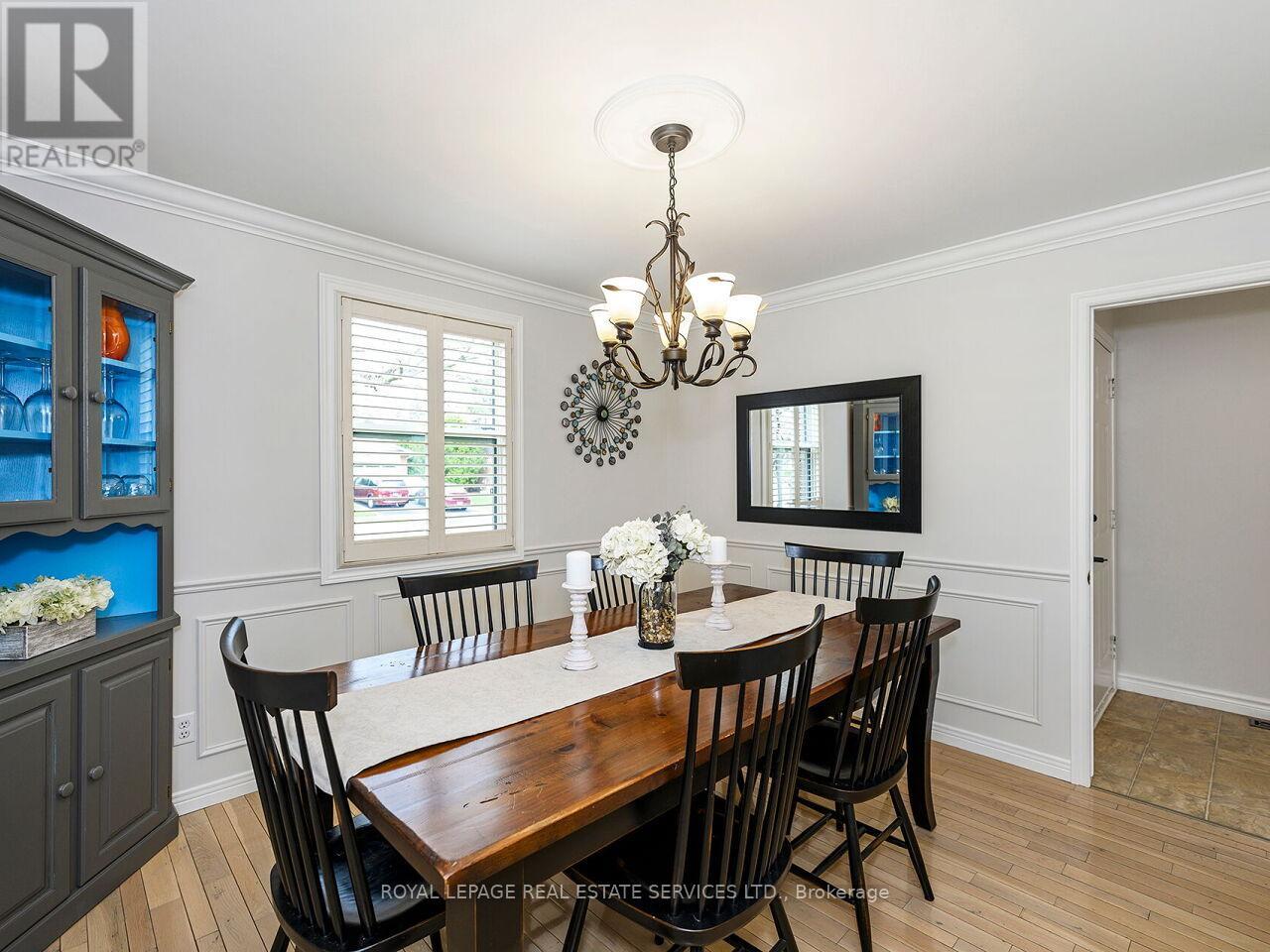 284 Ridge Drive, Milton (Om Old Milton), Ontario  L9T 1X3 - Photo 10 - W12969048