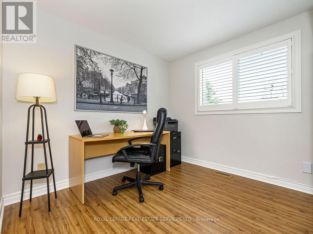 284 Ridge Drive, Milton (Om Old Milton), Ontario  L9T 1X3 - Photo 20 - W12969048