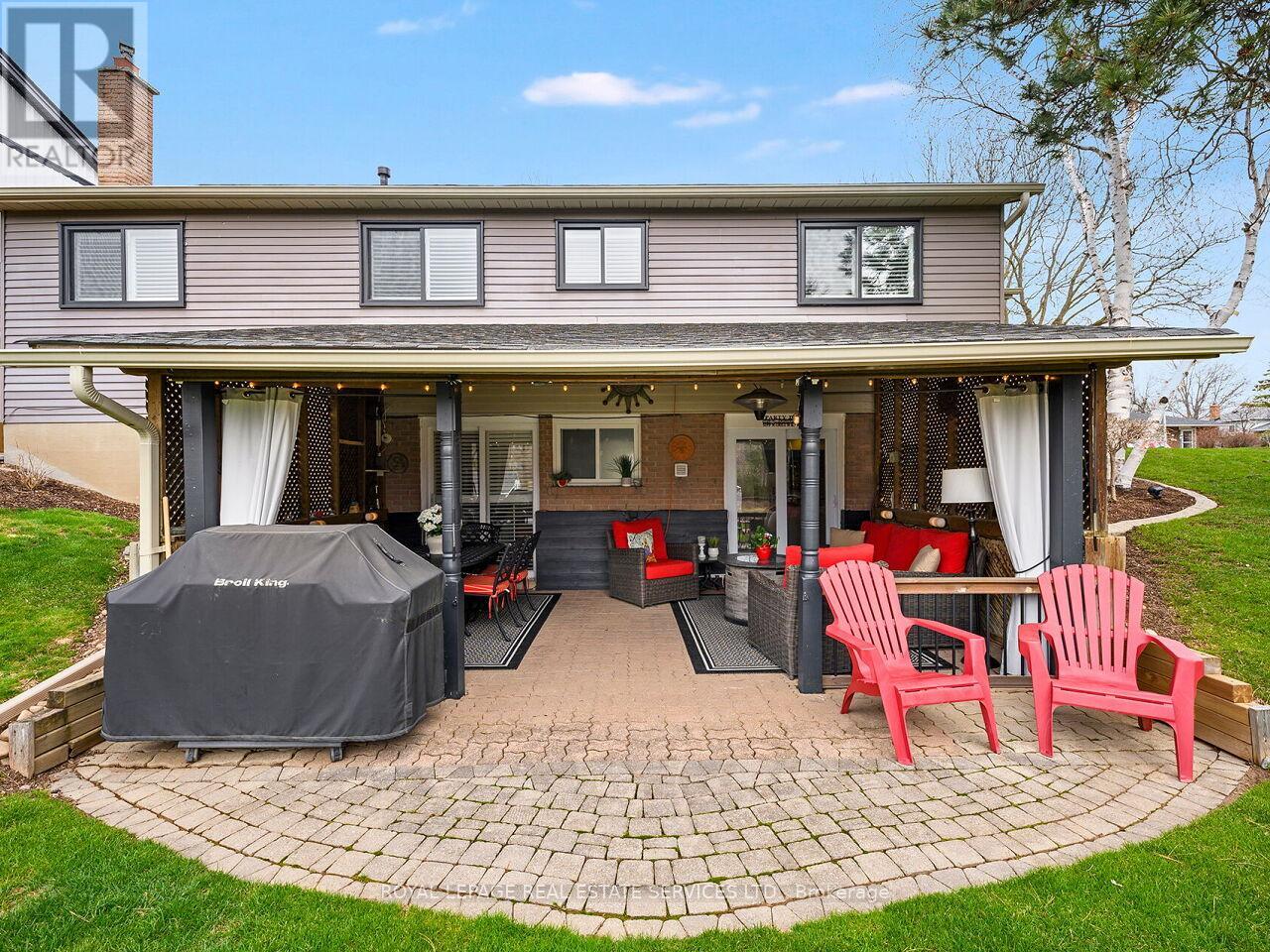 284 Ridge Drive, Milton (Om Old Milton), Ontario  L9T 1X3 - Photo 37 - W12969048