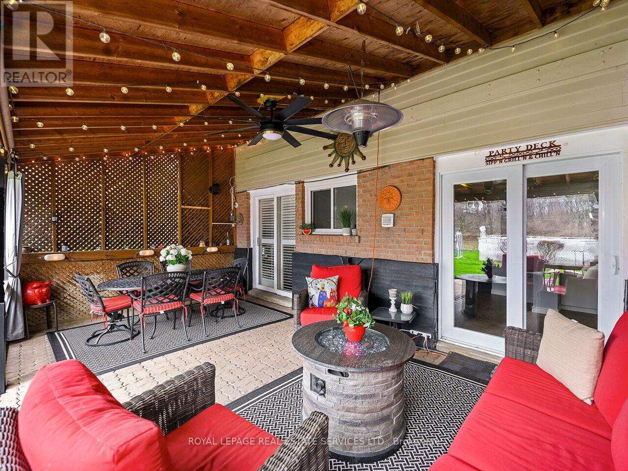 284 Ridge Drive, Milton (Om Old Milton), Ontario  L9T 1X3 - Photo 38 - W12969048