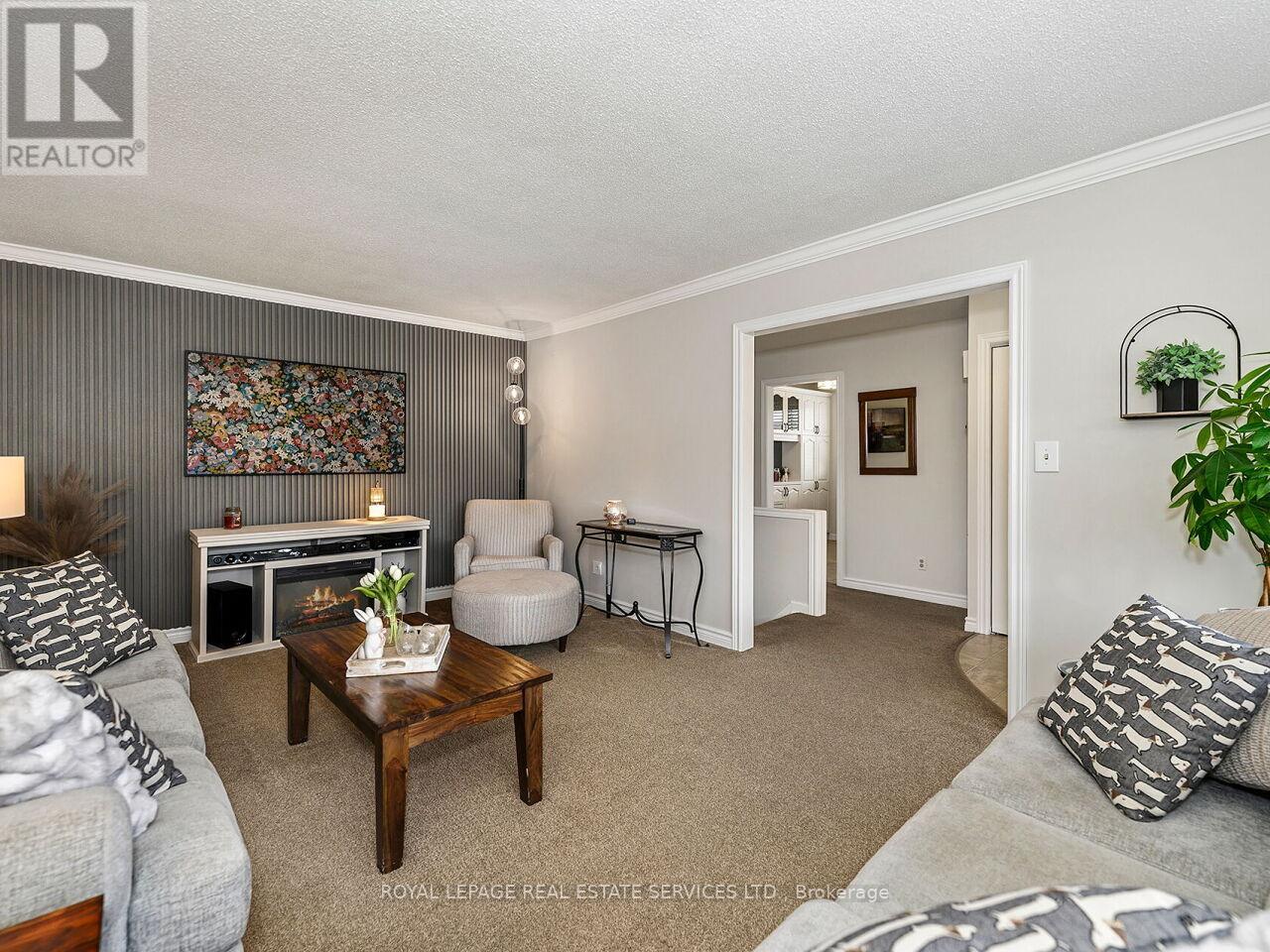 284 Ridge Drive, Milton (Om Old Milton), Ontario  L9T 1X3 - Photo 7 - W12969048