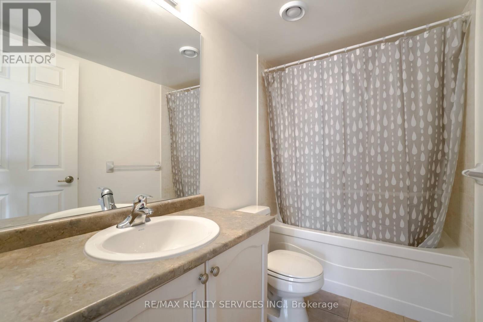 1710 - 335 Rathburn Road W, Mississauga, Ontario  L5B 0C8 - Photo 22 - W12969054