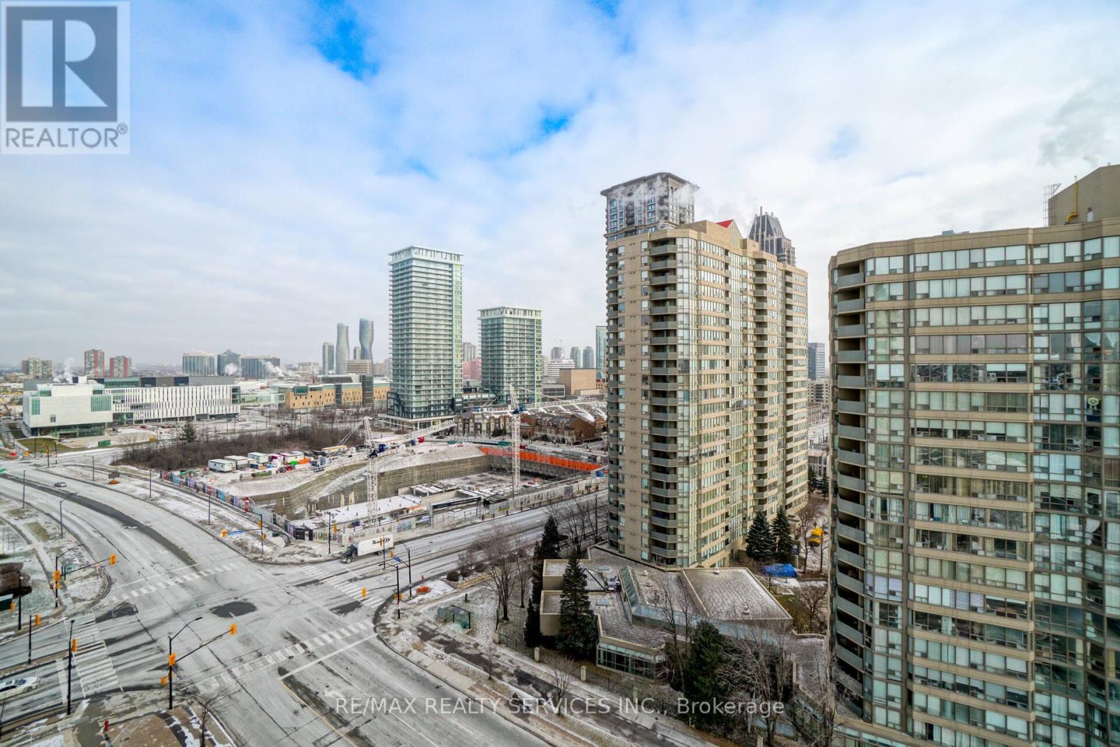 1710 - 335 Rathburn Road W, Mississauga, Ontario  L5B 0C8 - Photo 30 - W12969054