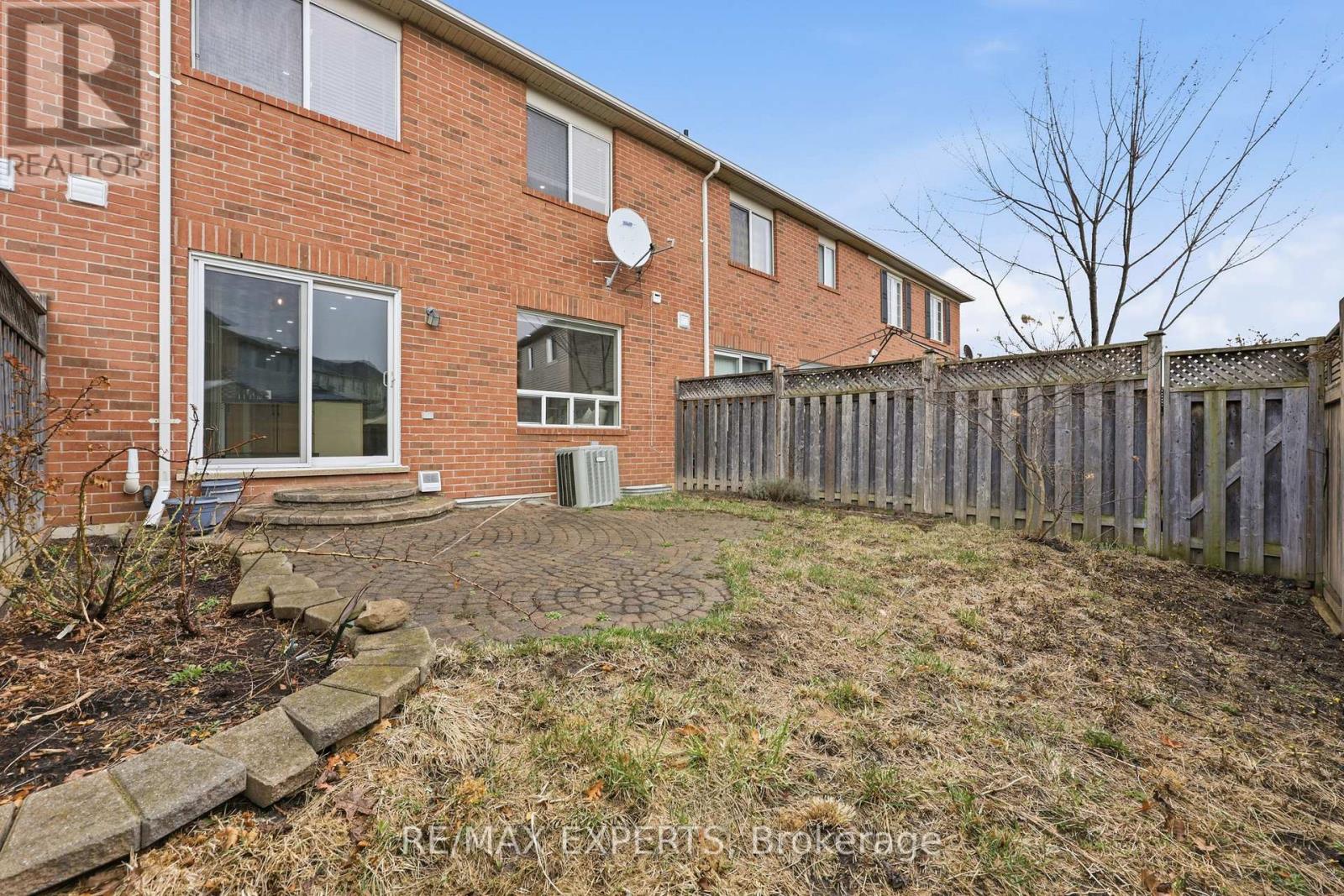 926 Thompson Road S, Milton, Ontario  L9T 0L7 - Photo 20 - W12969076